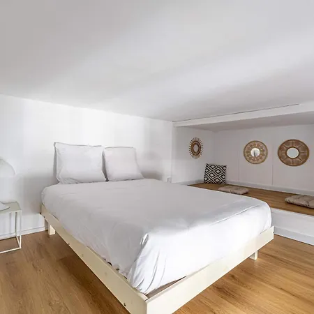 Le Petit Palais Avec Mezzanine De Charme Au Coeur De Apartment